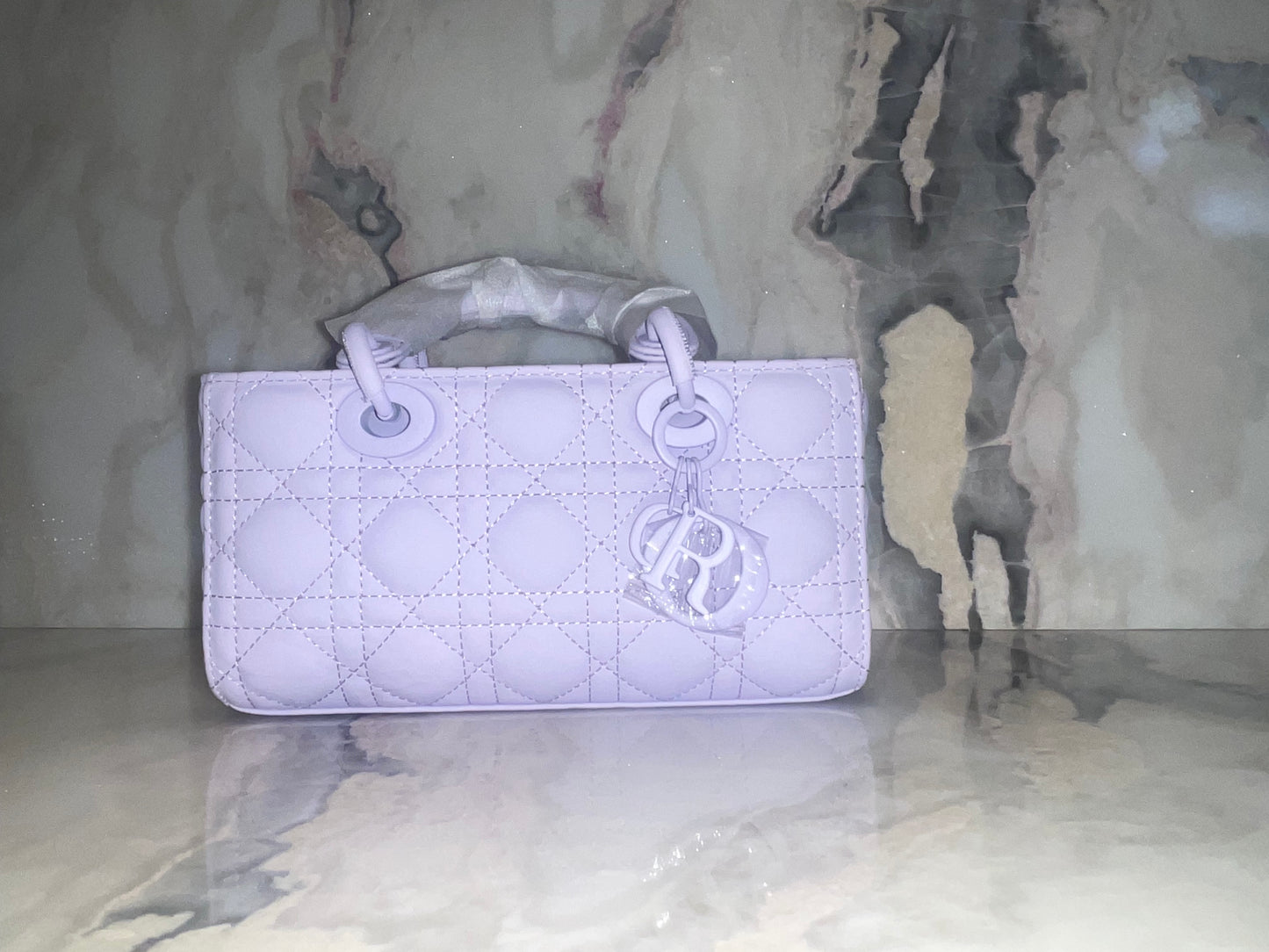 Structured rectangular tote handbags