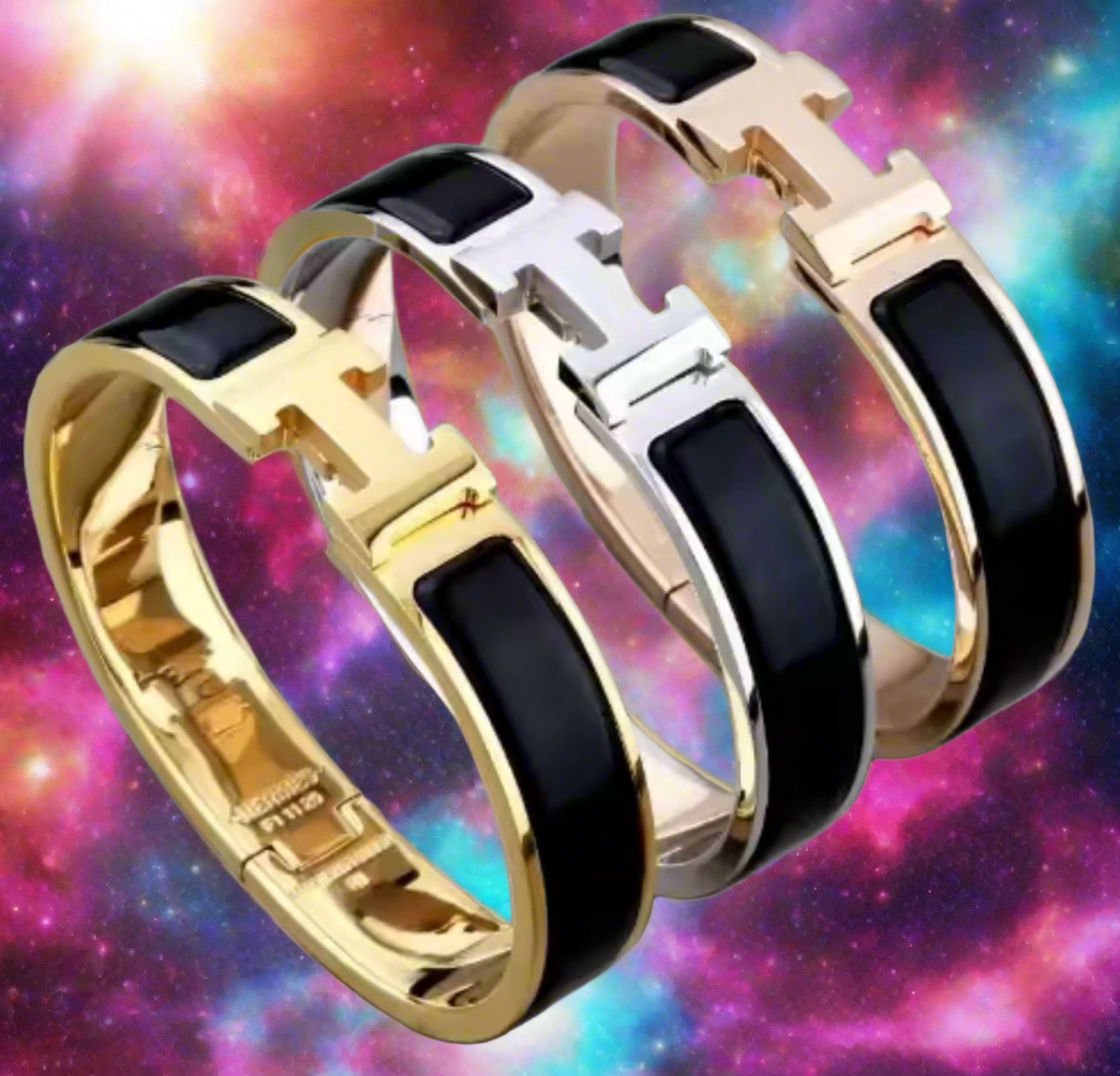 Thick band letter H bangle