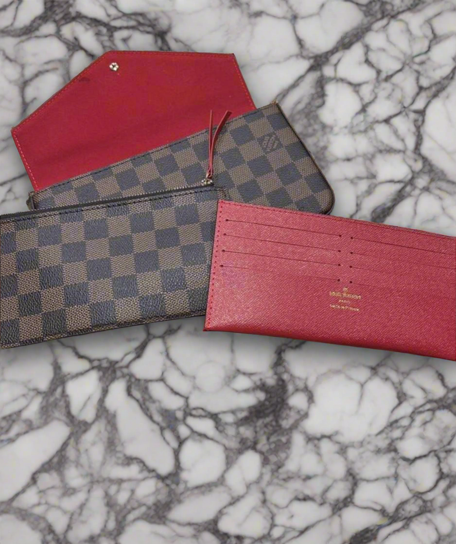 Small leather LV pouchette bag with chain and