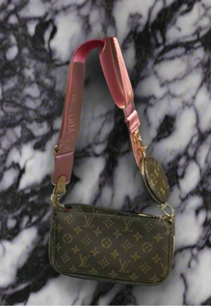 Classic monogram logo Crossbody bags