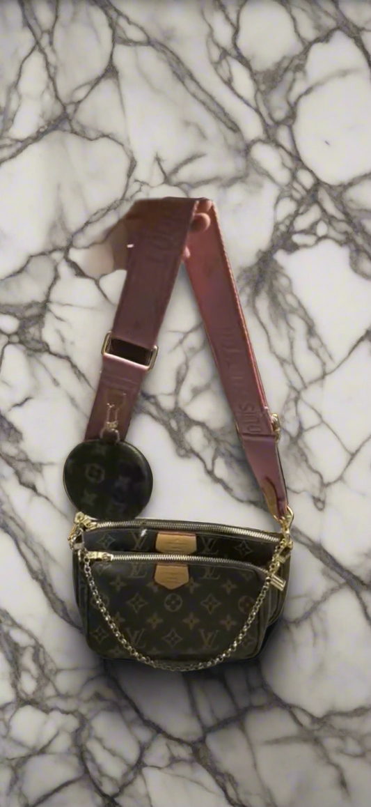 Classic monogram logo Crossbody bags