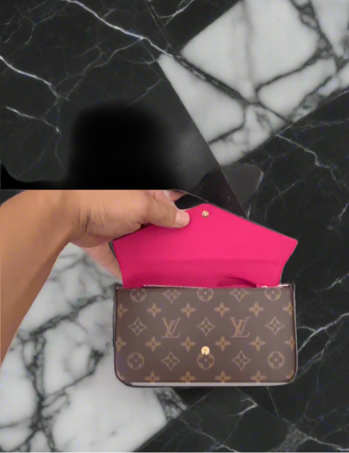 Small leather LV pouchette bag with chain and