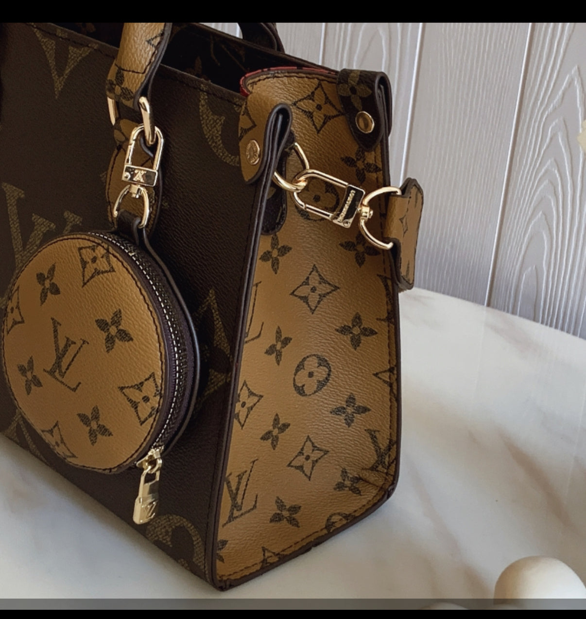 Leather structured logo tote