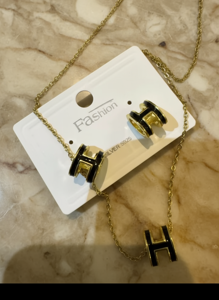 High quality bubble letter H Earrings