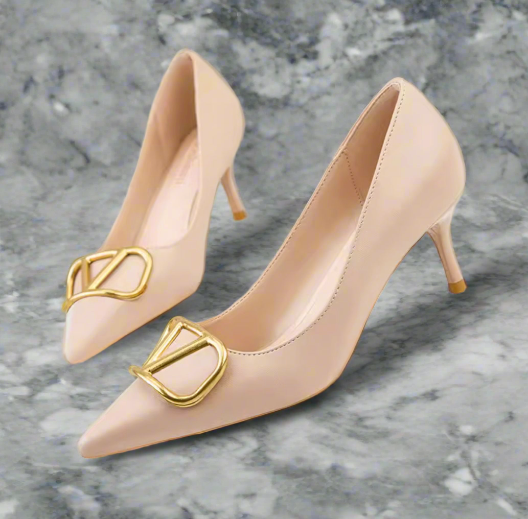 Leather logo short heeled shoes