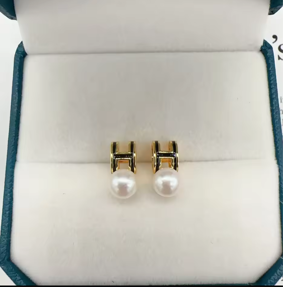 High quality bubble letter H Earrings