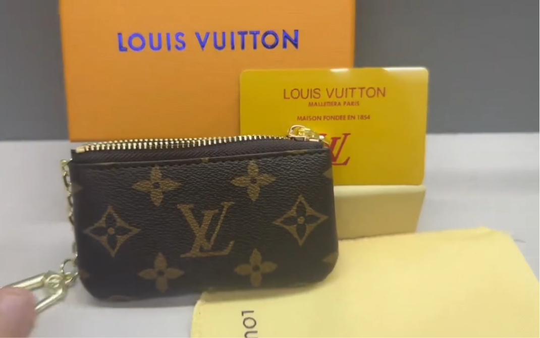 Small wallets & change purses