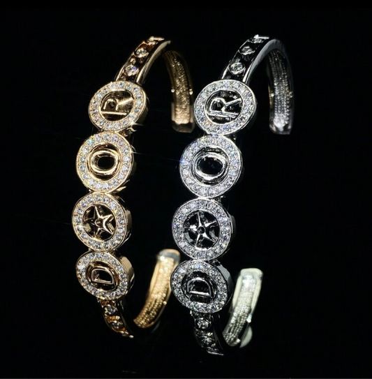 Stylish one size fits all BANGLES!!   (Many options)