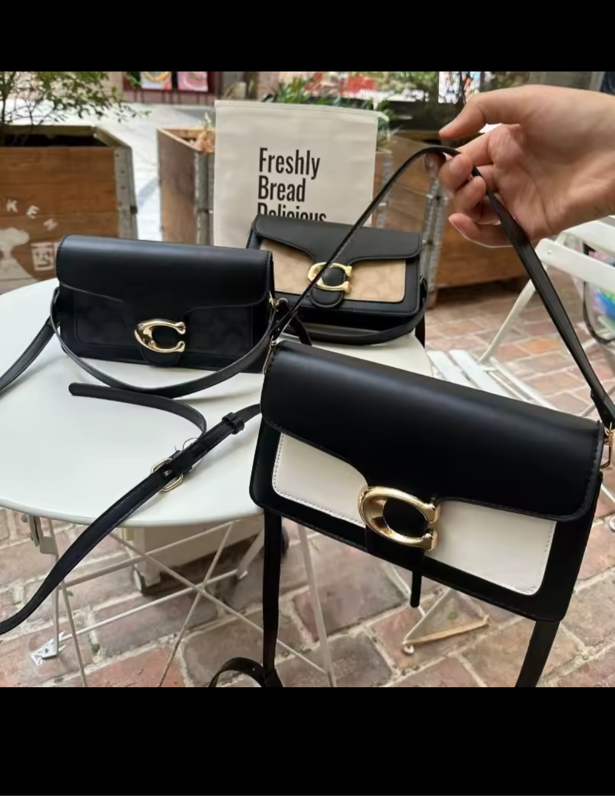 Classic leather underarm logo purse