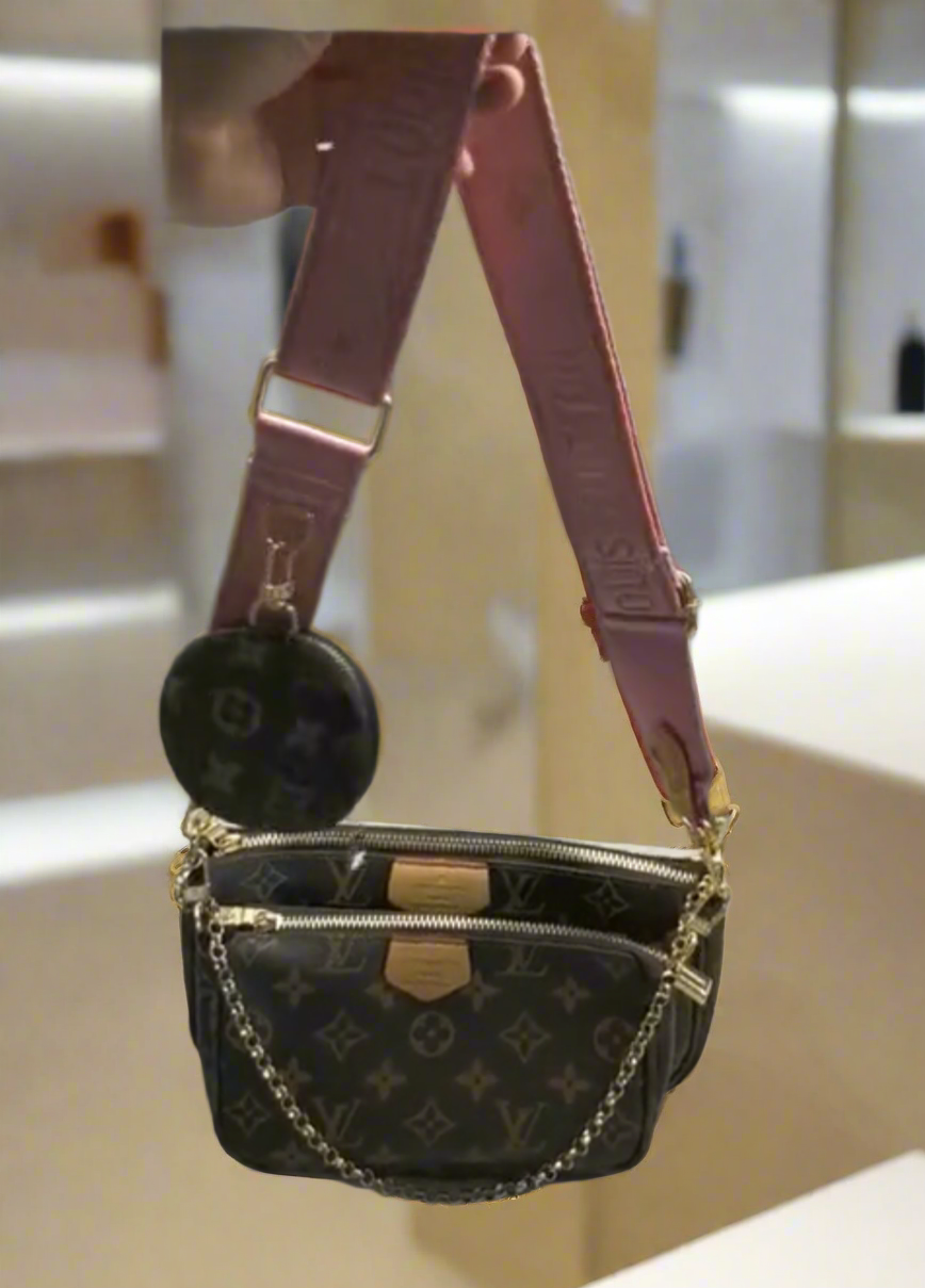 Classic monogram logo Crossbody bags