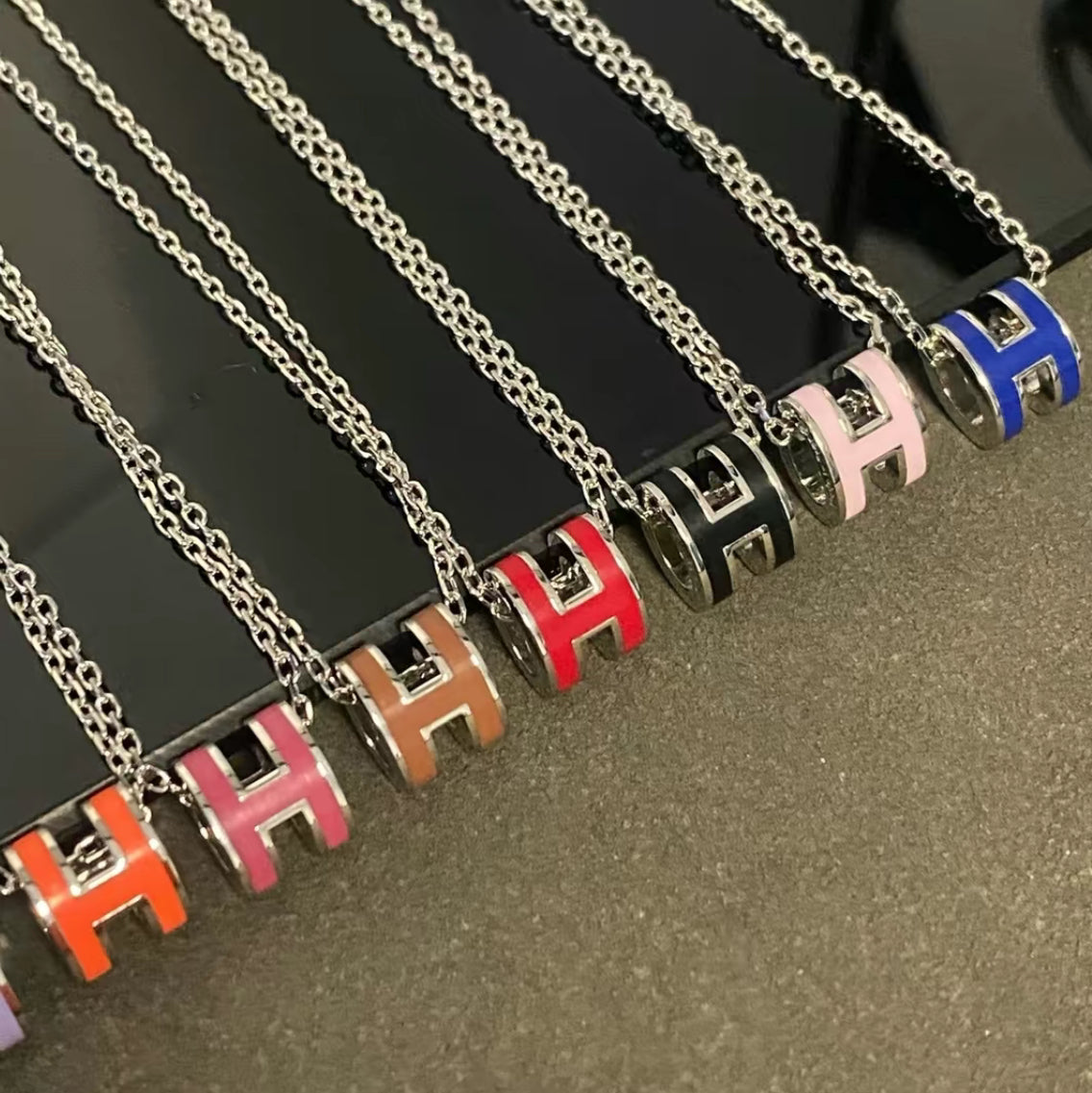 Bubble H chain necklaces