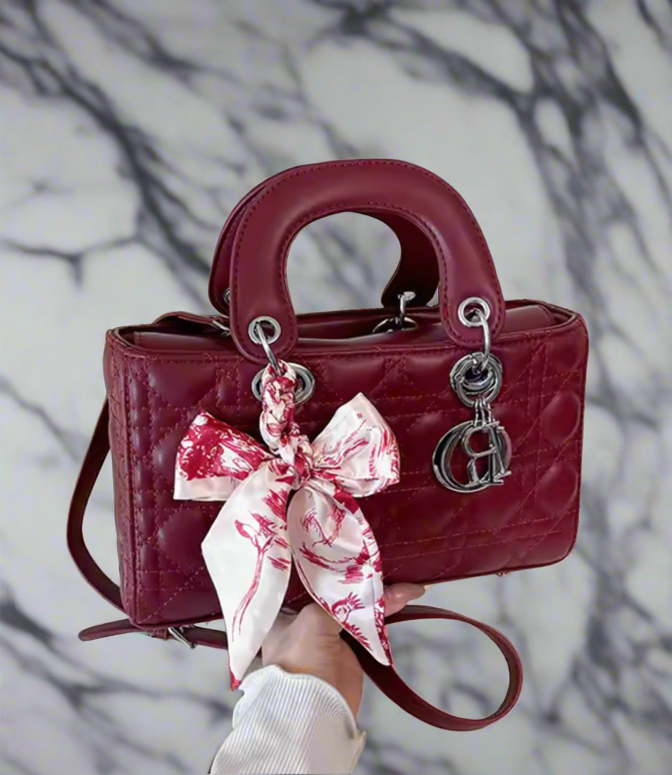 Structured rectangular tote handbags