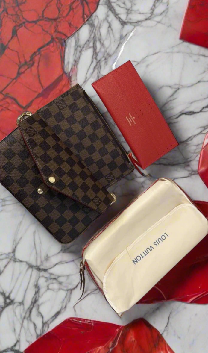 Small leather LV pouchette bag with chain and