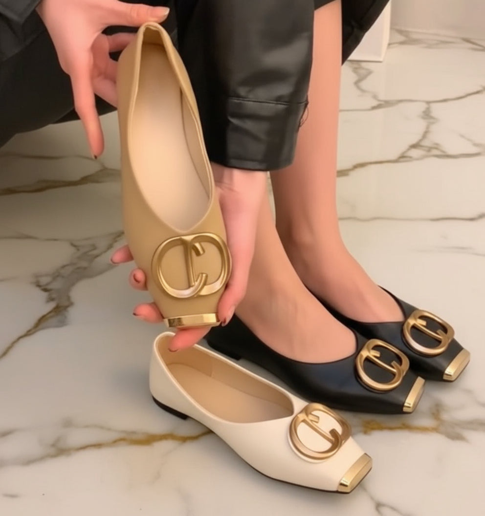 Vegan leather CD ballet flats. (NEW)