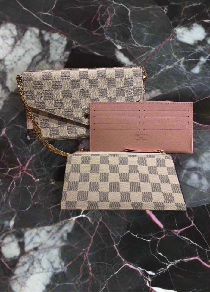 Small leather LV pouchette bag with chain and