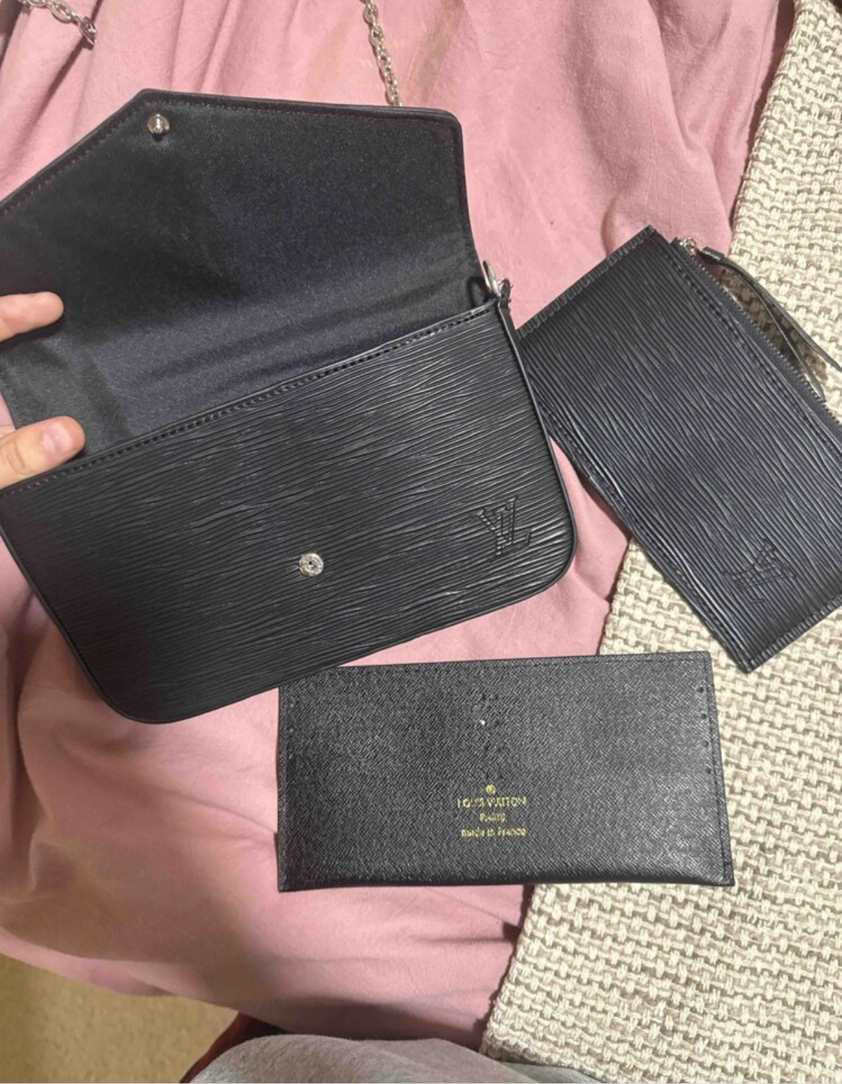 Small leather LV pouchette bag with chain and