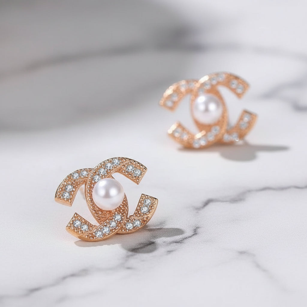 Assorted designer style earrings !!