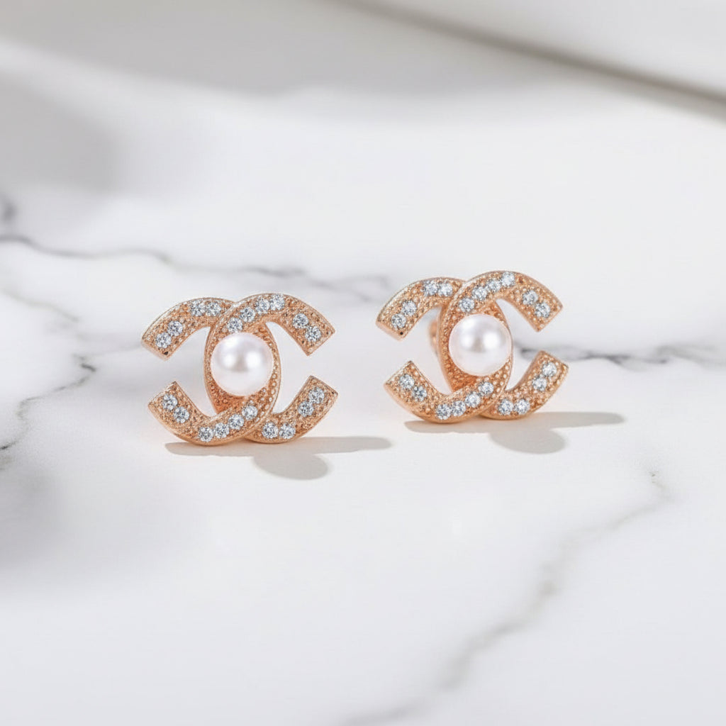 Assorted designer style earrings !!